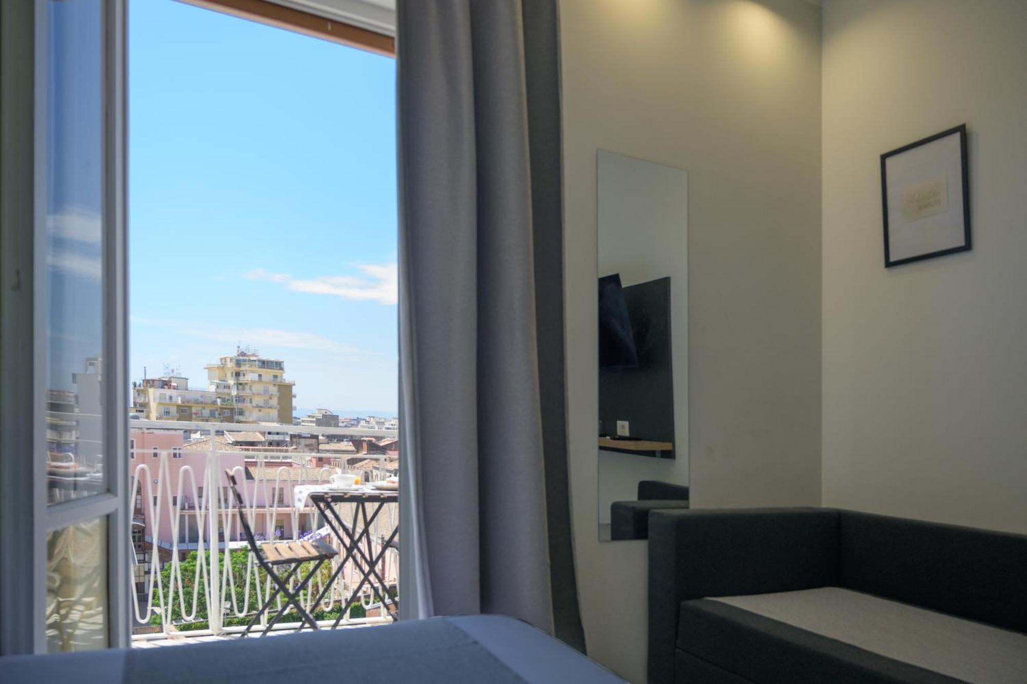Room 65 كاتانيا المظهر الخارجي الصورة